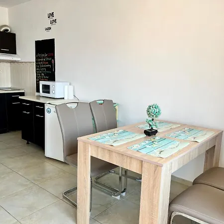 Apartment Milos