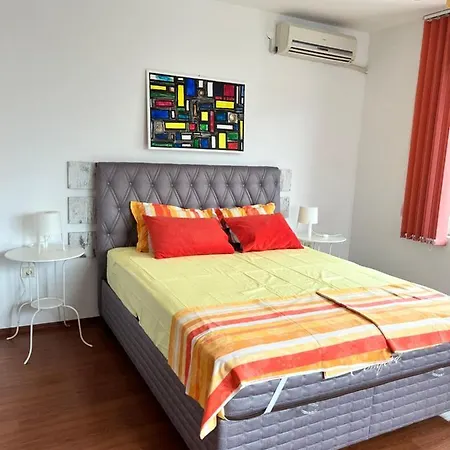 Apartment Milos